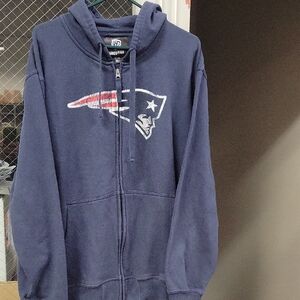 Men's NEW ENGLAND PATRIIOTS FULL ZIP HOODIE MENS XXL. LIKE NEW.